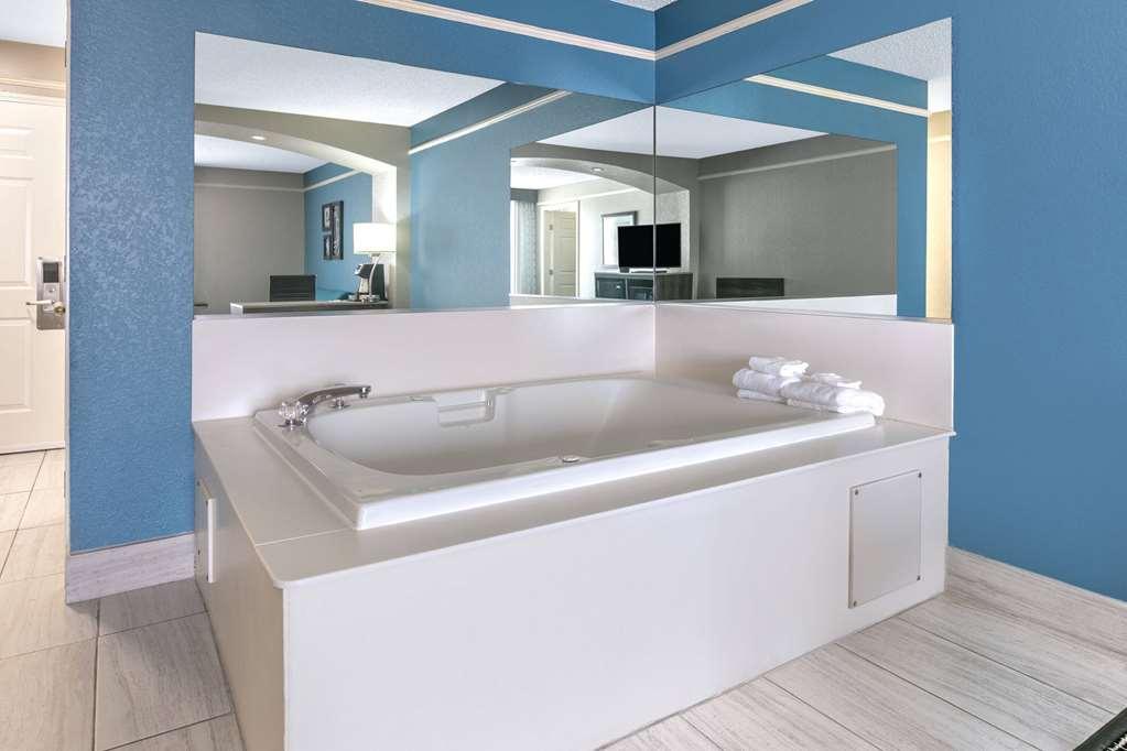 La Quinta By Wyndham Weatherford Room photo